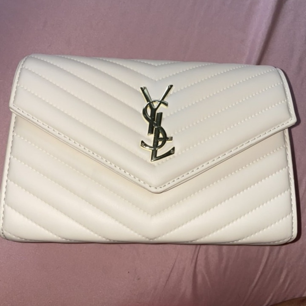 COPY YvesSaintLaurent